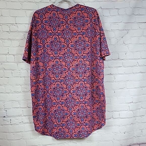 LuLaRoe IRMA M 12/14 Pink Floral Medallion High Low Tunic Short Sleeve T-Shirt - Picture 7 of 7